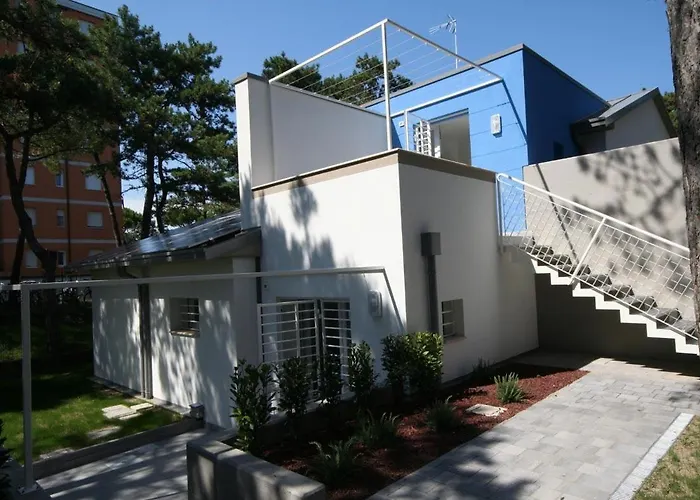Ba - Carla Apartments - Modern Apartments -